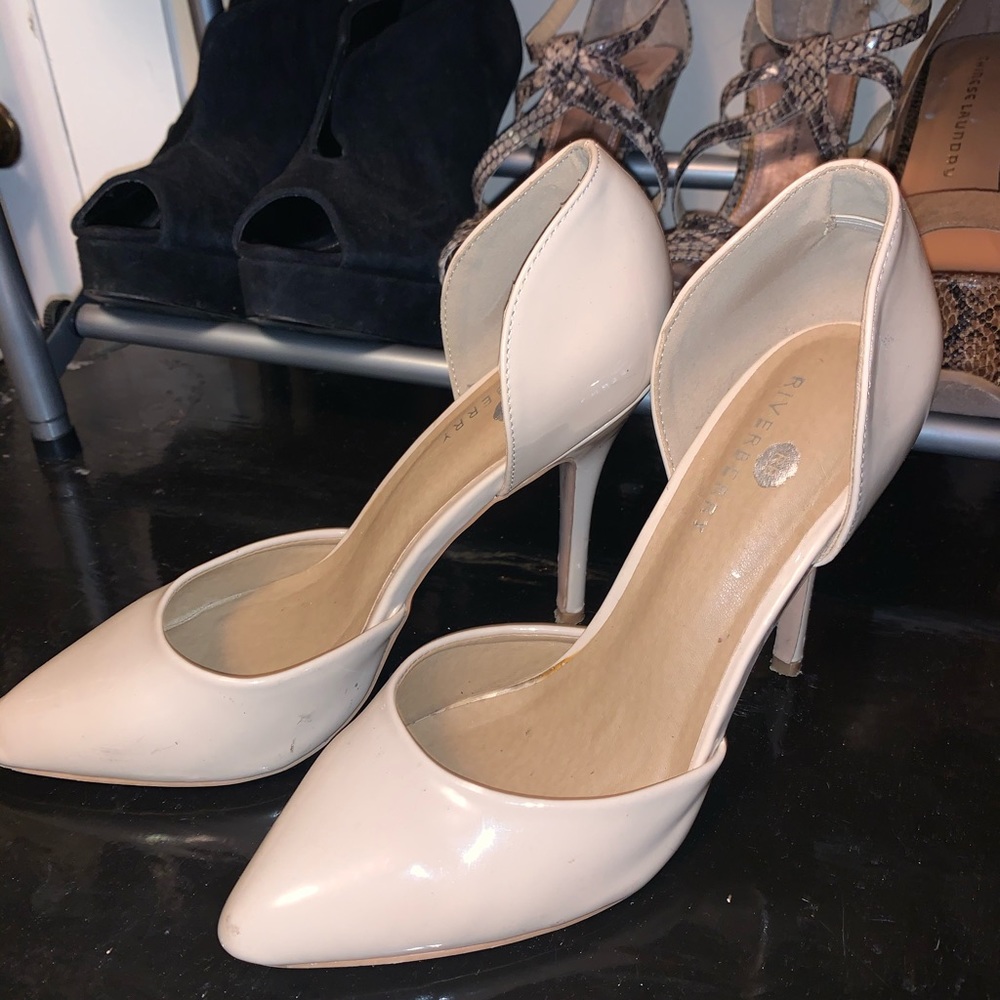 Silveberry Heels - Picture 2 of 4